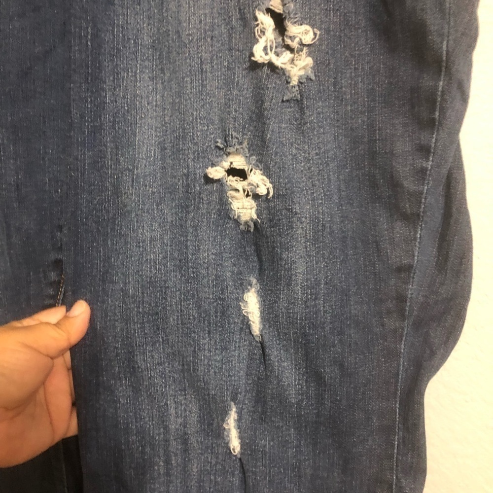Torrid boot cut distressed 24R relaxed - Picture 3 of 8